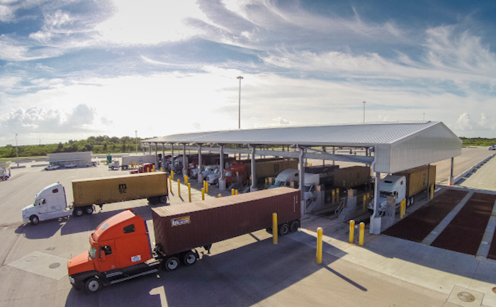 www.joc.comsitesdefaultfilesfield_feature_imagetruck gates red